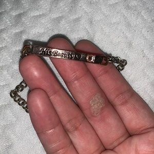 His beauty clasp bracelet 🥀